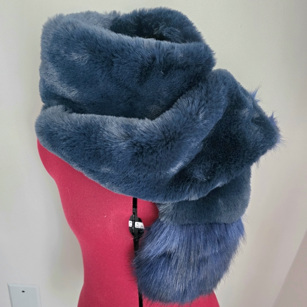 Luxurious Navy Faux Mink Fur Shawl/Scarf